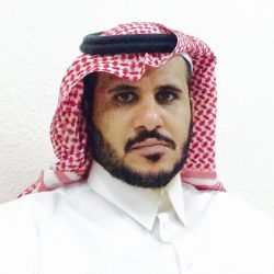 محافظ #الليث يؤدي صلاة الميت على شهيد الواجب عبدالله الحاتمي