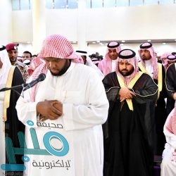 فريقا “مبادرون” و”بصمة عطاء” يطلقان مبادرة “شكرًا تيجان التعليم”