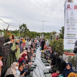 سموُّ وزيرِ الخارجية يكرِّم السفيرين المعلمي والعريفي نظيرَ جهودهما في خدمة الأسرة الدبلوماسية