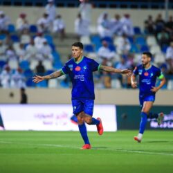 شاهد.. لحظة وصول لاعب نادي الهلال “نيمار” إلى مطار الرياض