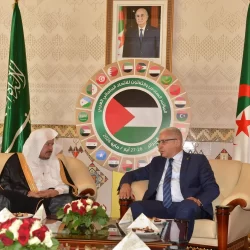 الرئيس الفرنسي يستقبل وفد اللجنة الوزارية المكلف من القمة العربية الإسلامية المشتركة غير العادية بشأن غزة