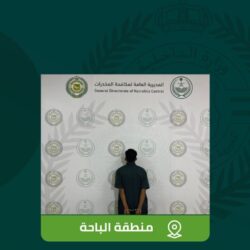 وزير الشؤون الإسلامية يفتتح جامعين في عرعر