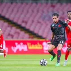 النصر يتعادل أمام الرائد في أولى مواجهاته بدوري روشن للمحترفين