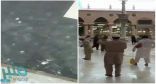 بالفيديو.. لحظة هطول أمطار ثلجية على المسجد النبوي