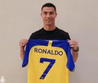 كريستيانو رونالدو يصل الرياض للإنضمام رسميًا إلى النصر