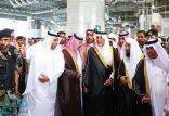 الأمير خالد الفيصل يزور معرض الأدوات المستخدمة في غسيل الكعبة المشرفة