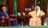 وزير الشؤون الإسلامية يستقبل السفير السوري لدى المملكة