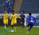 الهلال يفوز على النصر بثنائية ويحتل صدارة الدوري