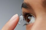 “الصحة”: 5 نصائح قبل استخدامك العدسات اللاصقة لتفادي الإصابة بالعمى