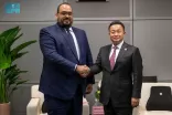 وزير الاقتصاد والتخطيط يناقش مع عمدة مدينة داليان الصينية تعزيز مجالات التعاون بين البلدين